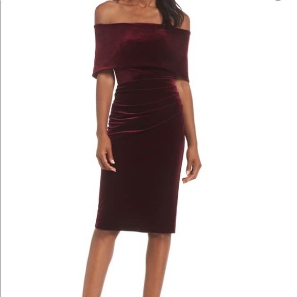 Vince Camuto Dresses & Skirts - Vince Camuto Burgundy Velvet off the shoulder dress size 8